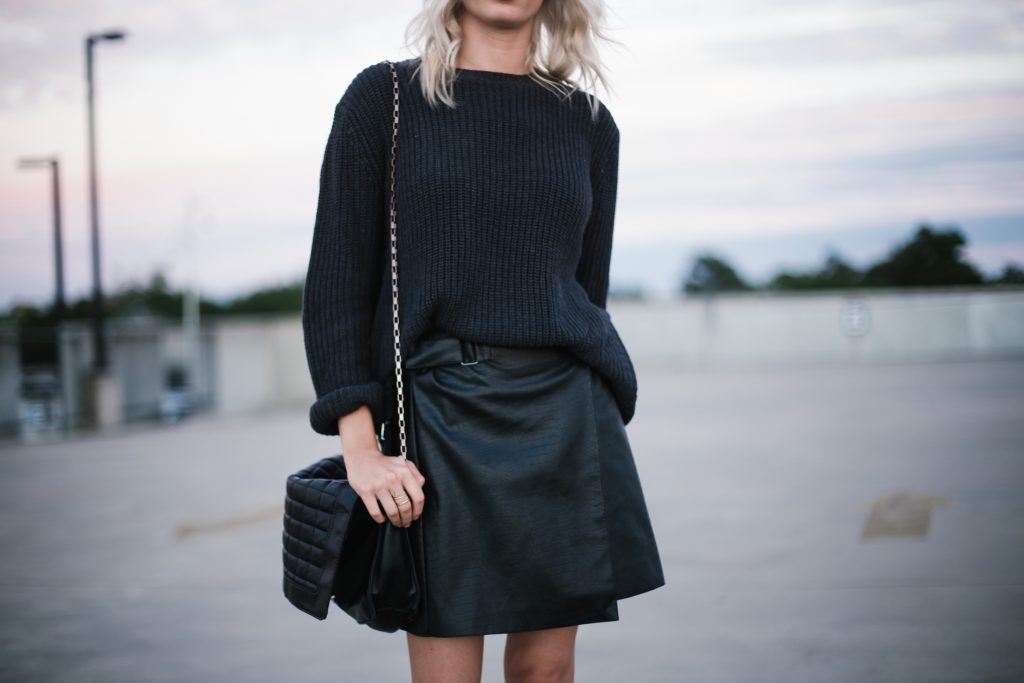 chunky knits and mini skirts navy oversized sweater forever 21 wrap a line high waist mini skirt snake print monochrome ankle boots street style fall autumn trends 2016 // Charleston Fashion Blogger Dannon Almost Happening 