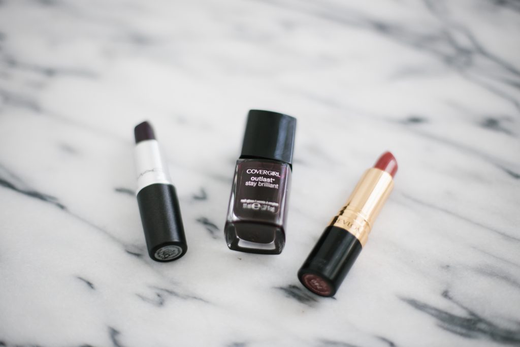 Ombre Bitten Lip oxblood burgundy dark lips platinum blonde beauty how-to tutorial fall autumn 2016 // Charleston Fashion Blogger Dannon Almost Happening