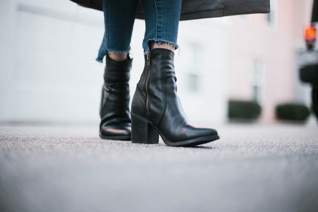 Grey Coat oversized wool long lulus fifth the label abercrombie and fitch skinny denim jeans black ankle boots steve madden Street Style Blogger   // Charleston Fashion Blogger Dannon Almost Happening  