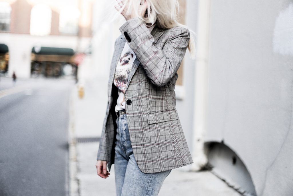 90’s Punk Kid style checkered plaid blazer coat boyfriend mom jeans vintage graphic tee  // Charleston Fashion Blogger Dannon Almost Happening  