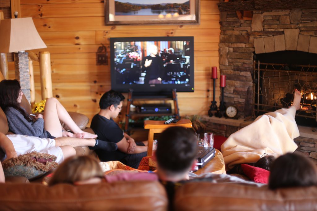 Mountain Weekend Fall in Maggie Valley NC lake junaluska Asheville North Carolina Brewery bonfire nights s’mores chili log cabin autumn retreat friends hot tub Charleston Fashion Blogger Dannon Almost Happening