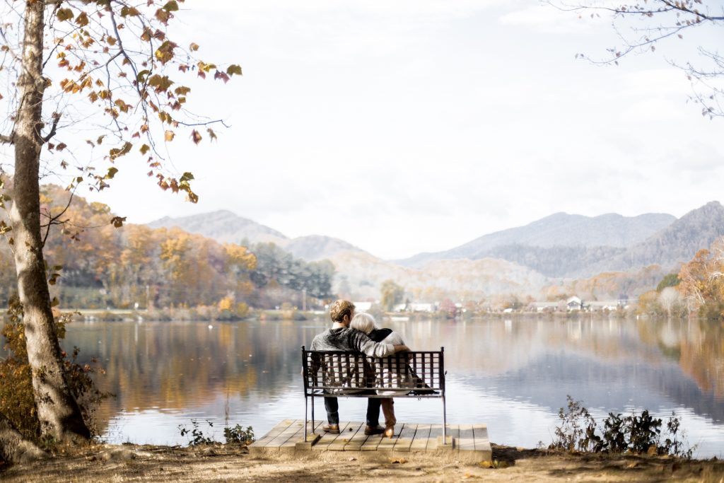 Mountain Weekend Fall in Maggie Valley NC lake junaluska Asheville North Carolina Brewery bonfire nights s’mores chili log cabin autumn retreat friends hot tub Charleston Fashion Blogger Dannon Almost Happening