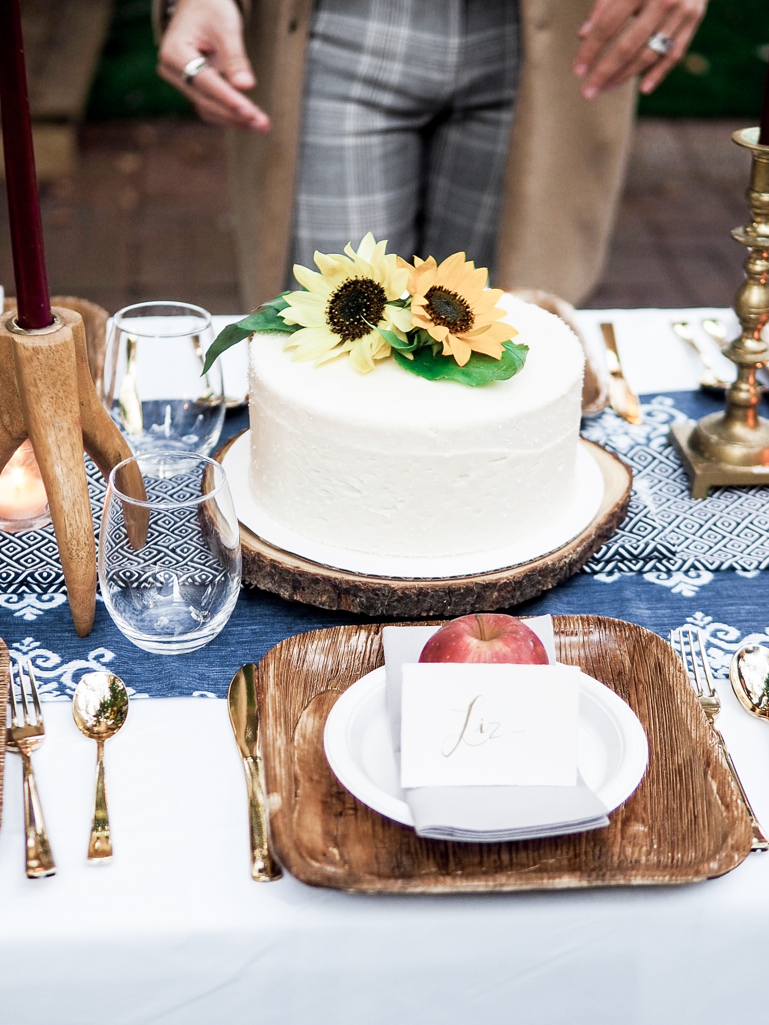 70's Friendsgiving themed Thanksgiving // Charleston Fashion Blogger Dannon K. Collard Almost Happening Wedding Fall inspiration tablescape table setting dinner
